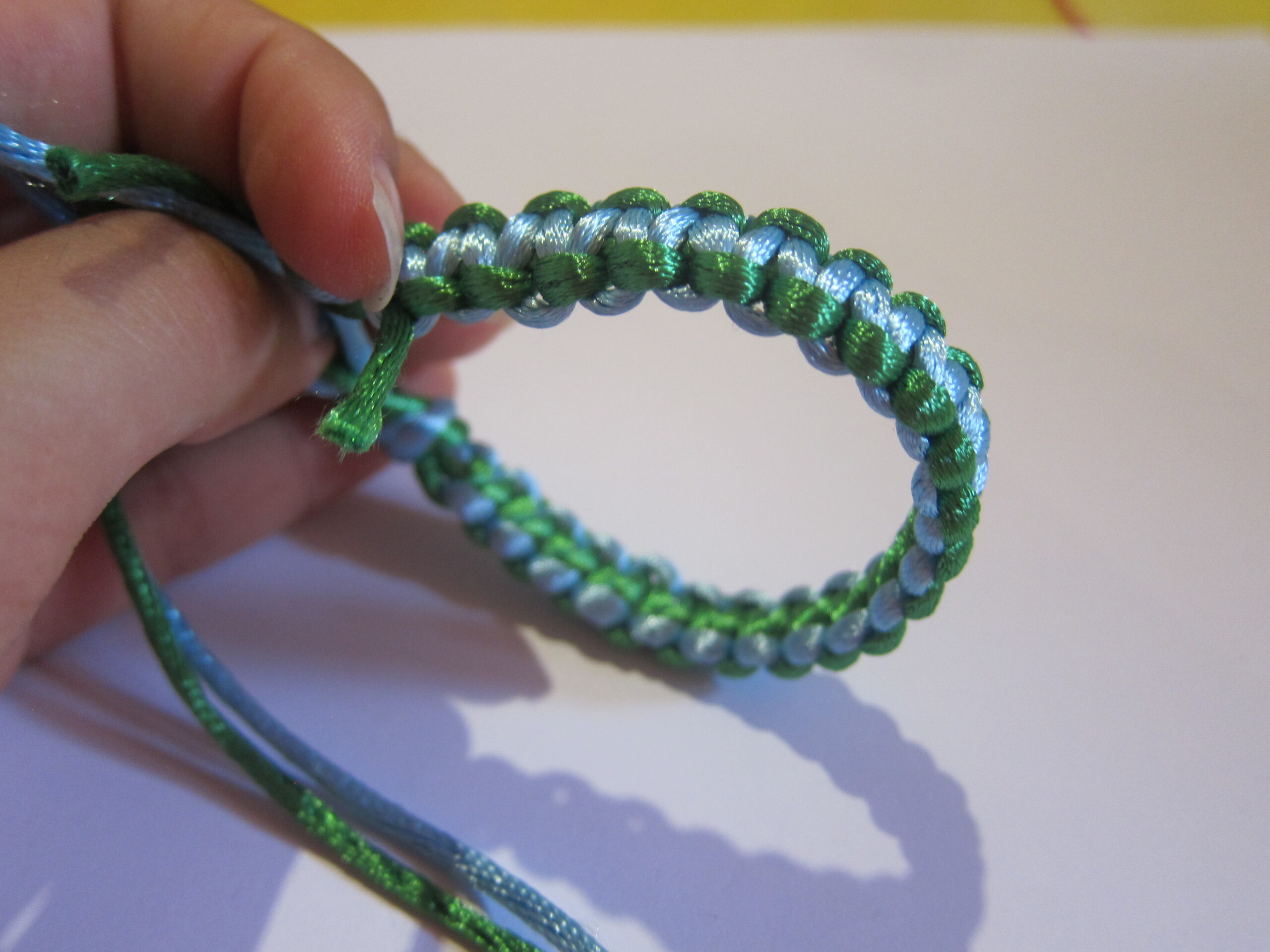 Pulsera verde y azul